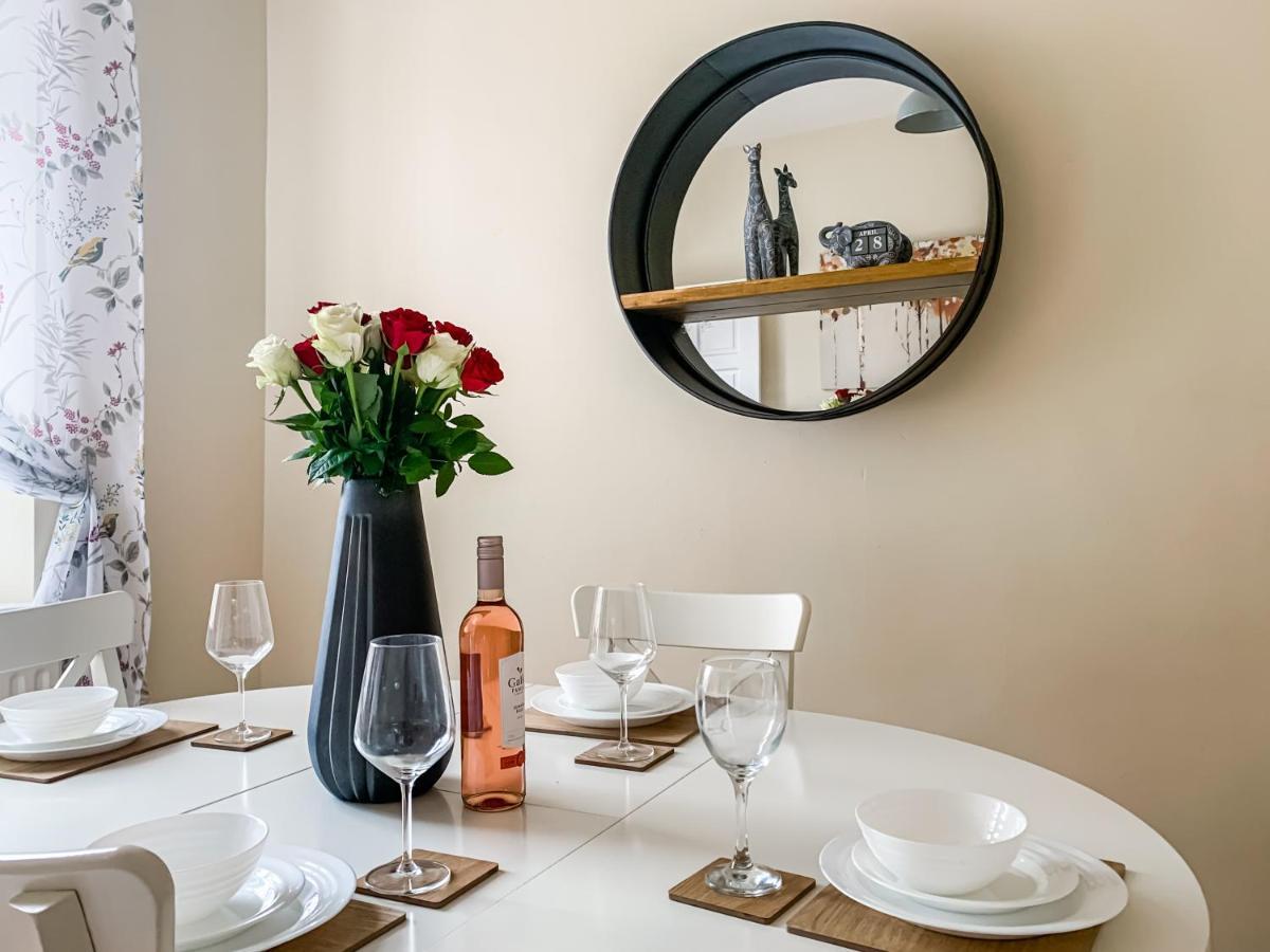 Lodge The Warwick - Quaint Victorian With Free Parking